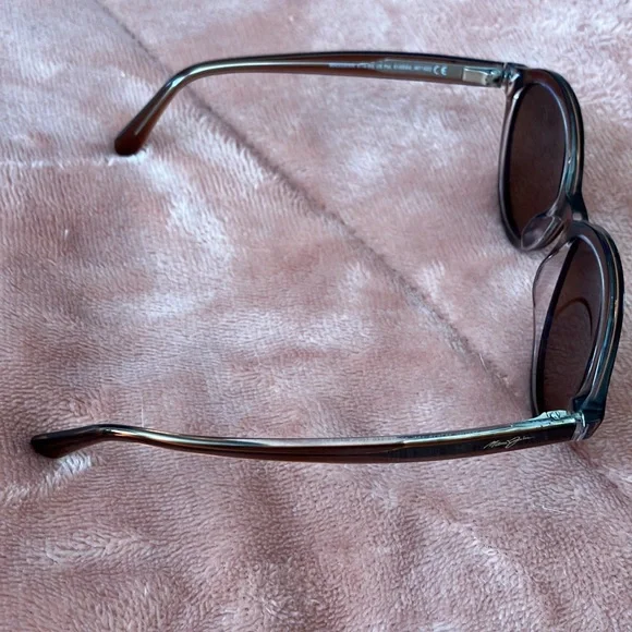 Maui Jim Mariana Sunglasses - Picture 6 of 7